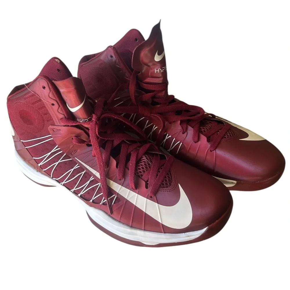 Nike HYPERDUNK 2012 Hi-Top Sneakers RARE Size 17 Maroon & White NWOT